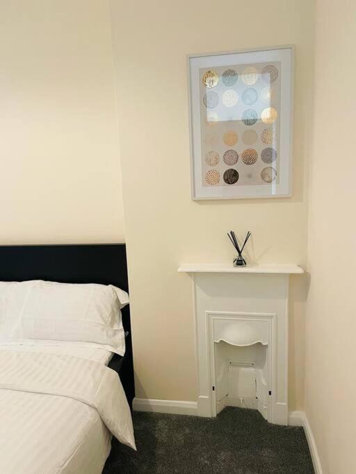 Superb And Comfortable 3Bd Home In Dagenham Exteriör bild